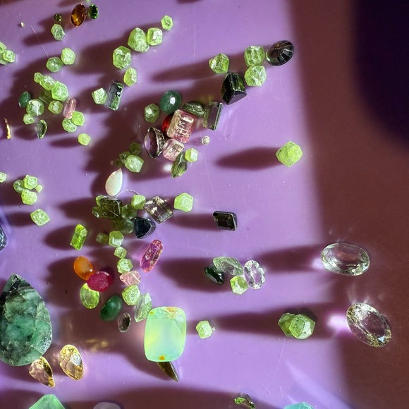 Assorted Gemstones Collection - Picture 12 of 15